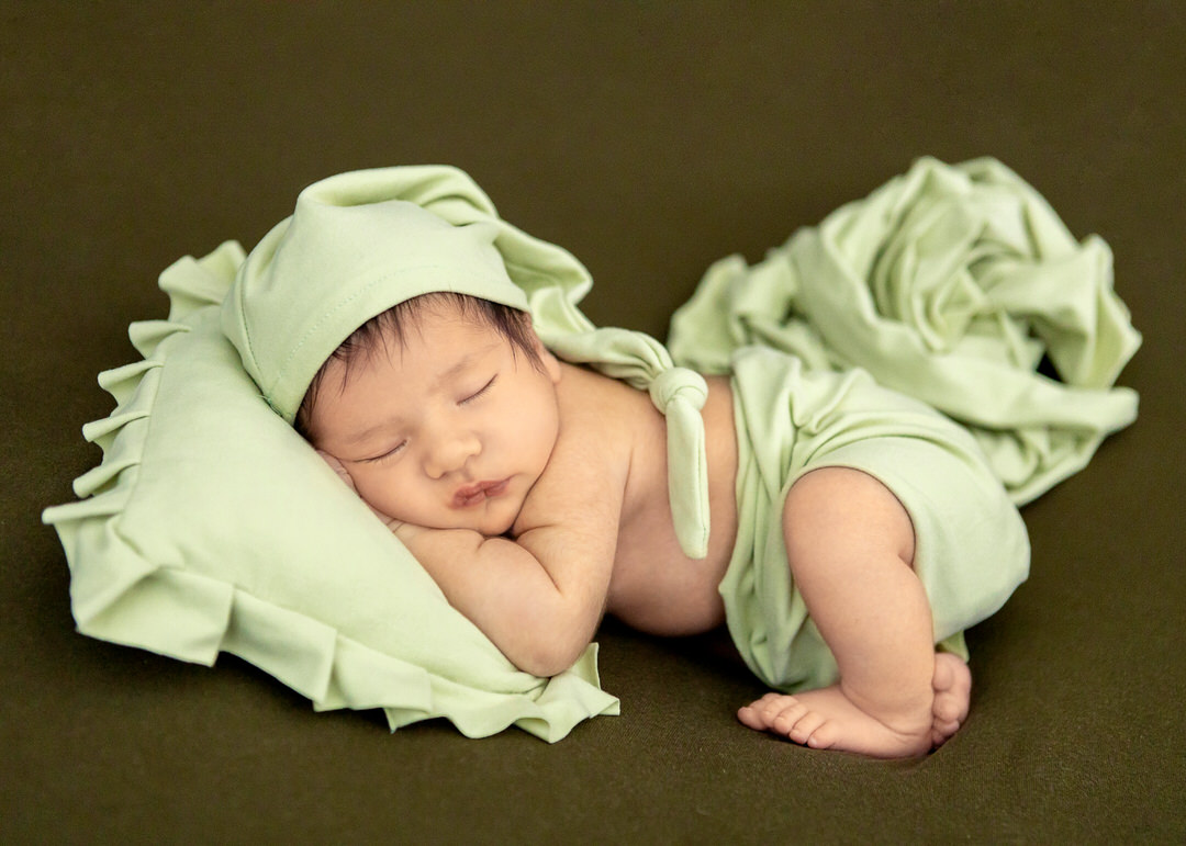 fotografisi newborn me parents athina fotografisi newborn me parents athina