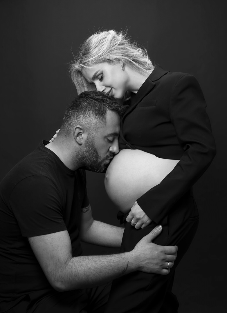 maternity session athina () maternity session athina ()