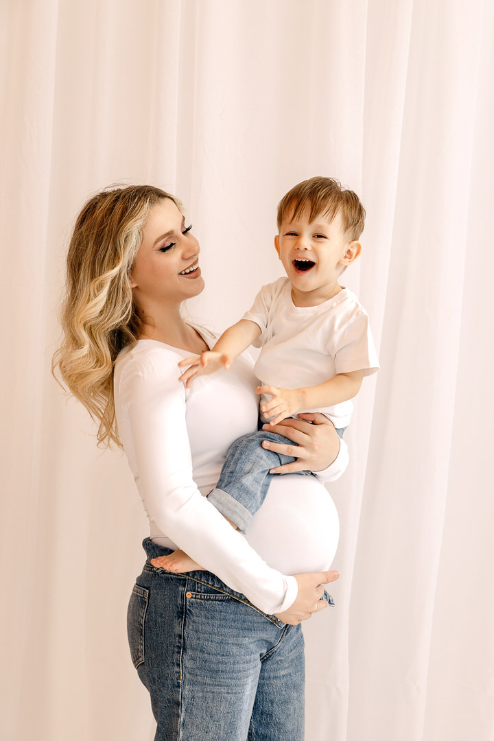 maternity session athina () maternity session athina ()