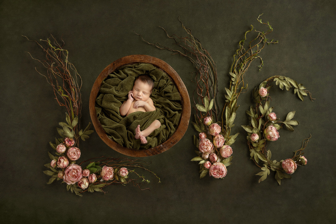 newborn baby smile fotografisi athina newborn baby smile fotografisi athina