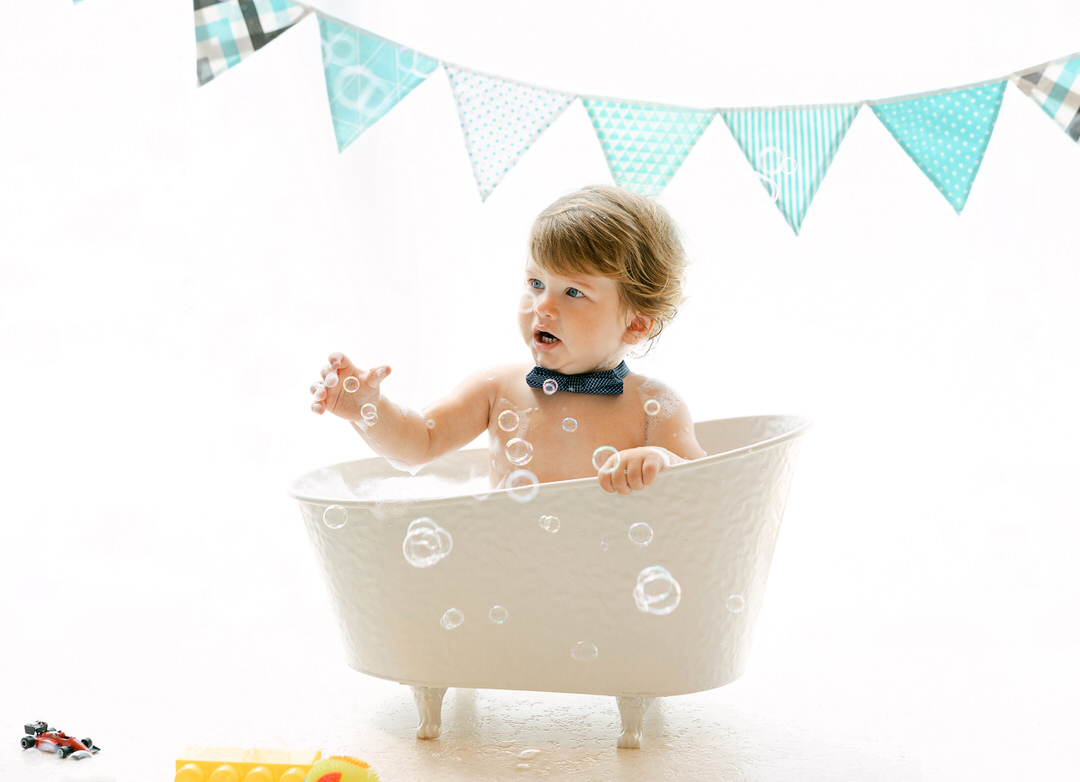 newborn mom dad baby photo athens () newborn mom dad baby photo athens ()